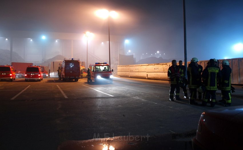 Feuer 3 GVG Koeln Niehl Geestemuenderstr P131.JPG